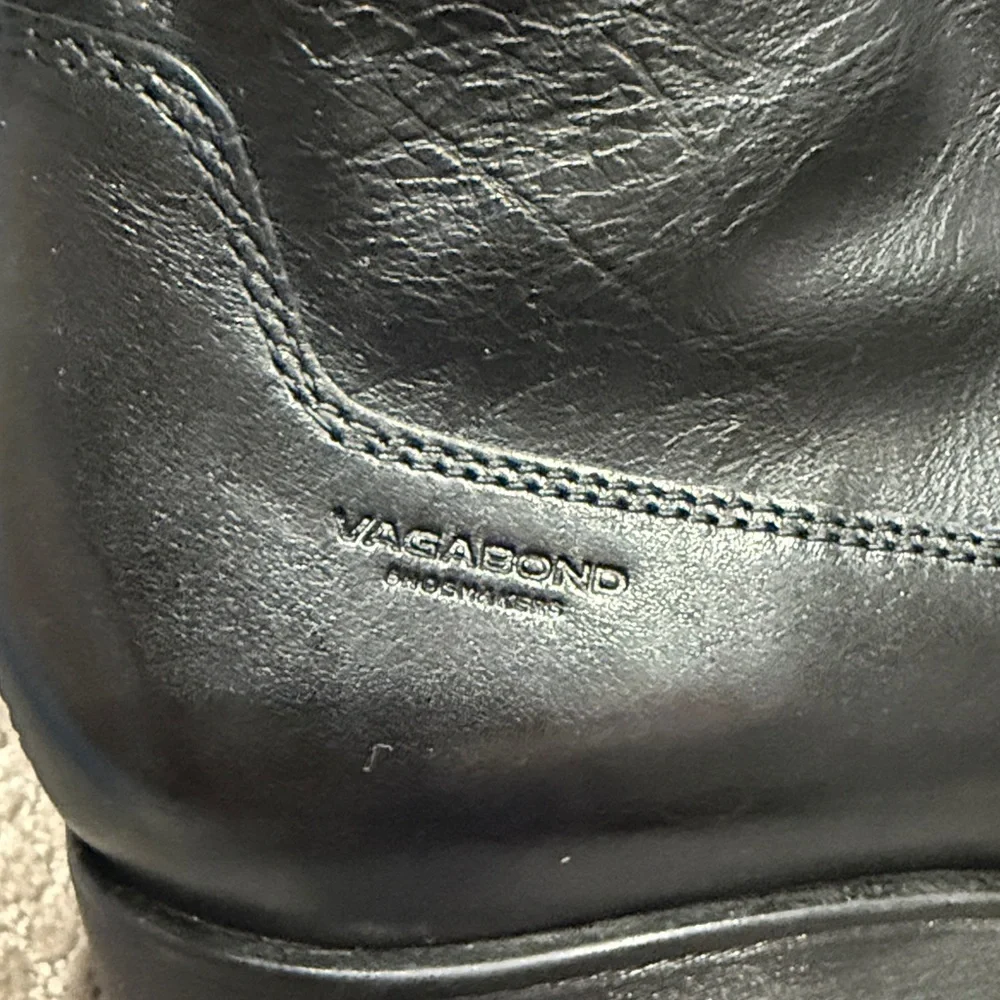 Vagabond Brooke Black Knee-High Chunky Heel Boots - Picture 2 of 6